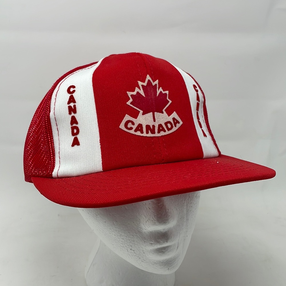 Vintage Canada Trucker Hat Mesh Back